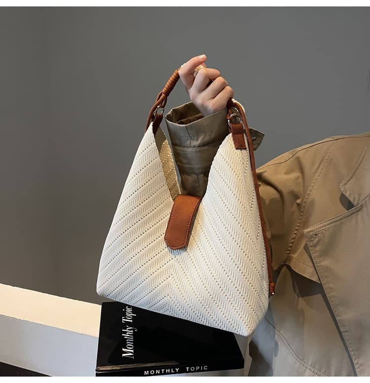 Knitted underarm bag for women White