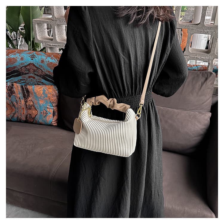 Noir Pleated Shoulder Bag White