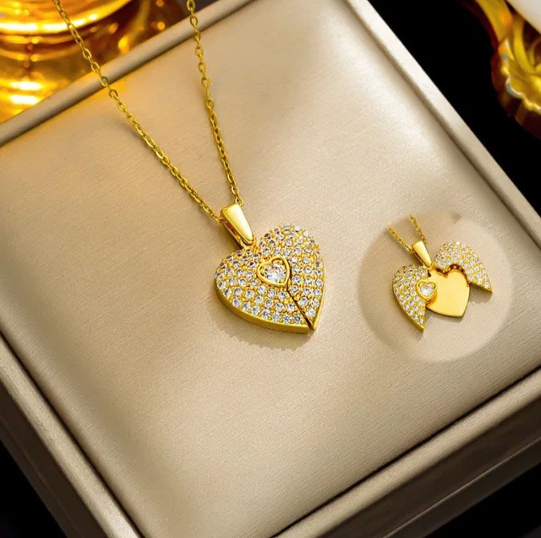 Stainless Steel Gold -Pendant Necklace Openable Heart Necklace